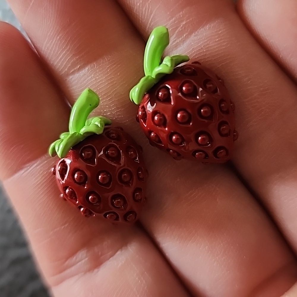 VTG Strawberry Shaped Cufflinks - Picture 4 of 8